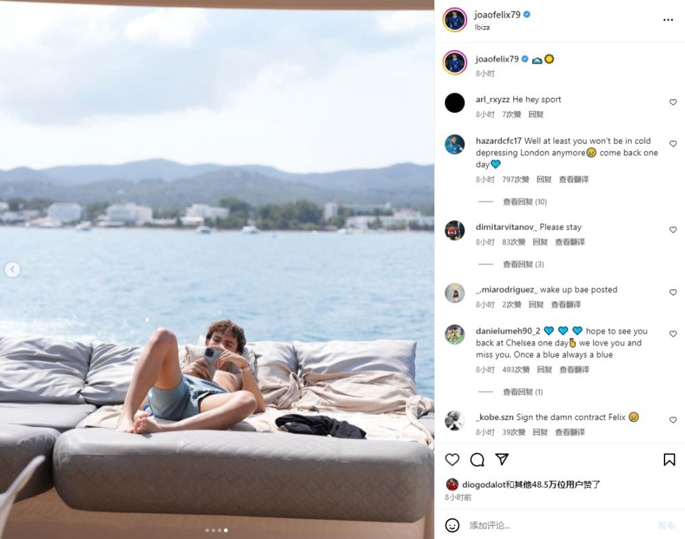 世体表示，德科、哈维等人在巴萨的美国行返程途中，利用10个小时的飞行时间总结和分析了球队在冬窗中的需求，他们确认球队还需要一名中场球员，最好是后腰，并且德科已经有了一些人选。